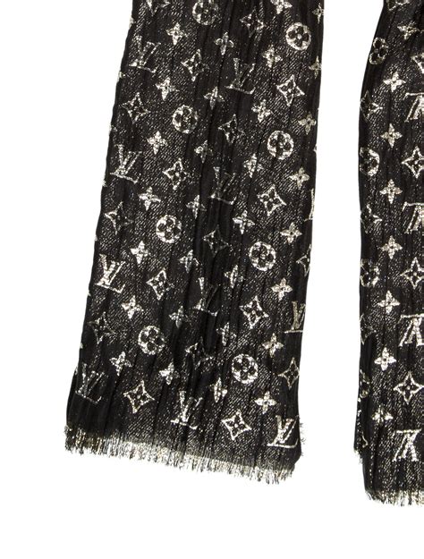 louis vuitton stol|louis vuitton monogram shawl.